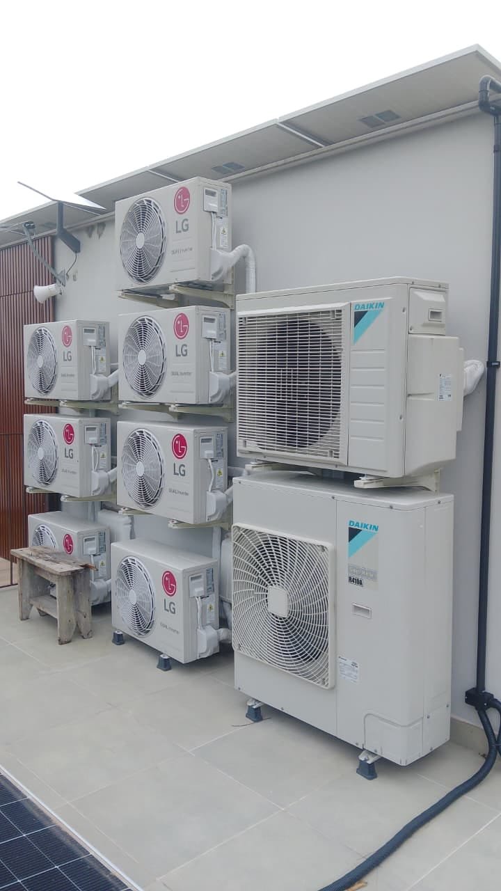 Infraestrutura de climatização com múltiplas condensadoras
